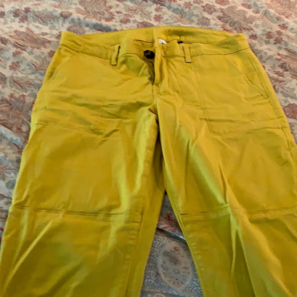 Cabi Yellow size 10 NWT